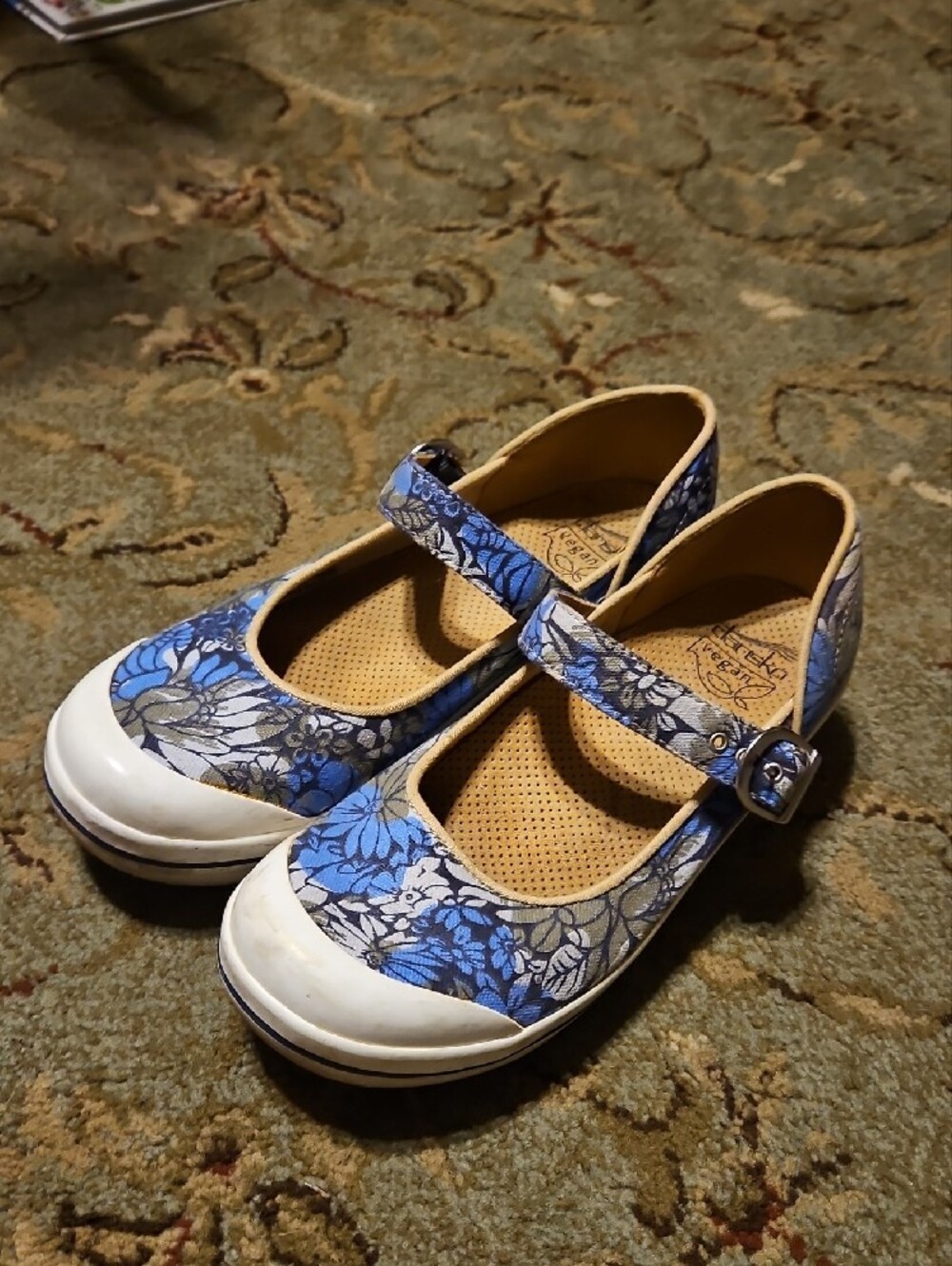 Vegan Mary Jane Kids Shoes in Blue Floral - Picture 2 of 7
